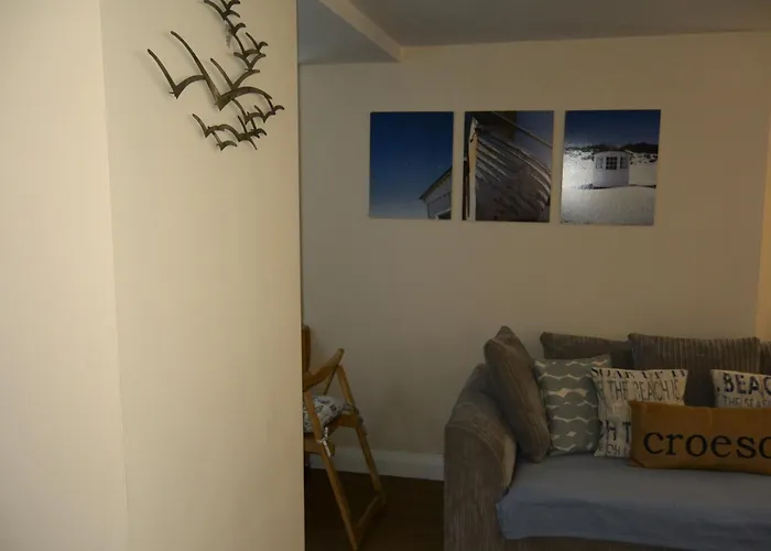 Superb Cintra Beachside Apartments